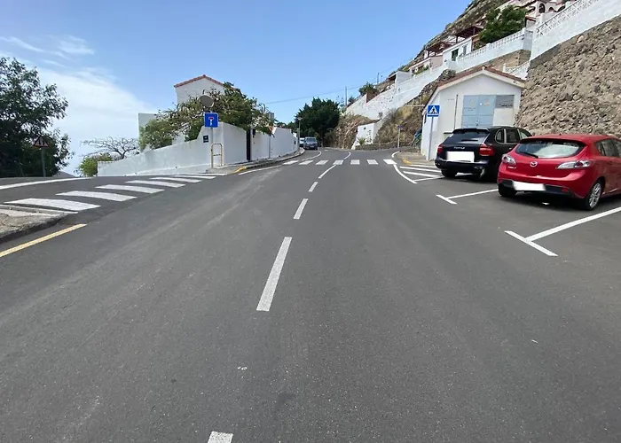La Rama Del Drago, Agaete San Pedro (Gran Canaria)